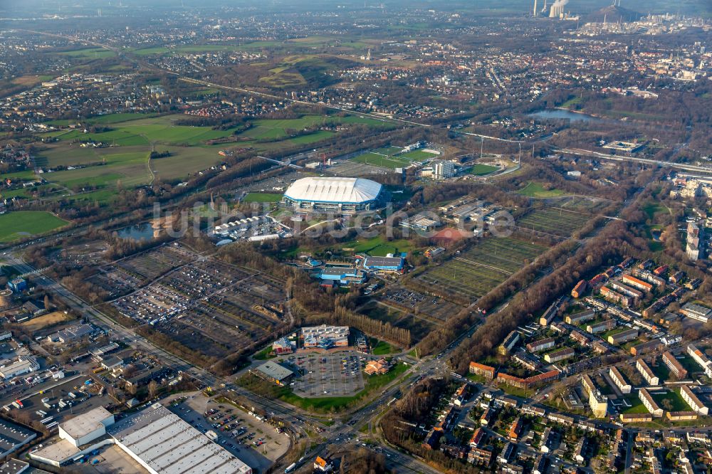 Luftbild Gelsenkirchen - Fussballstadion Veltins-Arena auf Schalke des Vereins Schalke 04 in Gelsenkirchen im Bundesland Nordrhein-Westfalen