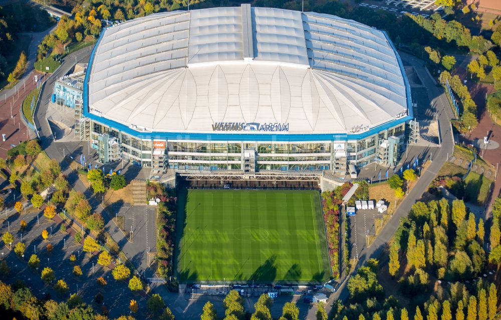 Luftaufnahme Gelsenkirchen - Fussballstadion Veltins-Arena auf Schalke des Vereins Schalke 04 in Gelsenkirchen im Bundesland Nordrhein-Westfalen