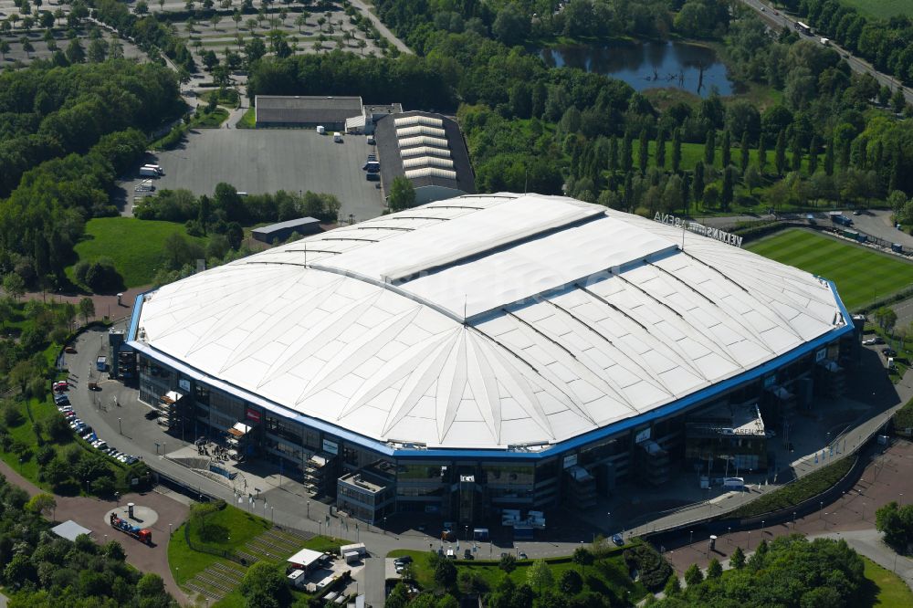 Gelsenkirchen aus der Vogelperspektive: Fussballstadion Veltins-Arena auf Schalke des Vereins Schalke 04 in Gelsenkirchen im Bundesland Nordrhein-Westfalen