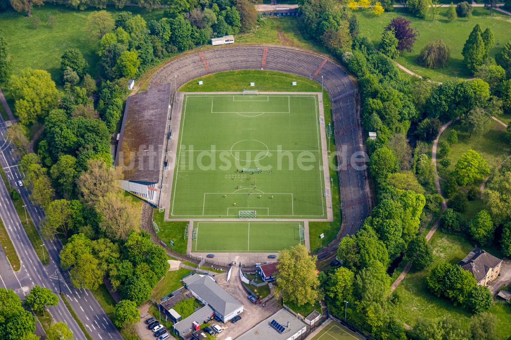 Herne aus der Vogelperspektive: Fussballstadion des Vereins Sportclub Westfalia 04 e.V. am Westring in Herne im Bundesland Nordrhein-Westfalen