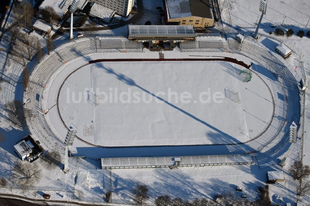 Brandenburg an der Havel aus der Vogelperspektive: Fussballstadion des Vereins FC Stahl Brandenburg e.V. in Brandenburg an der Havel im Bundesland Brandenburg