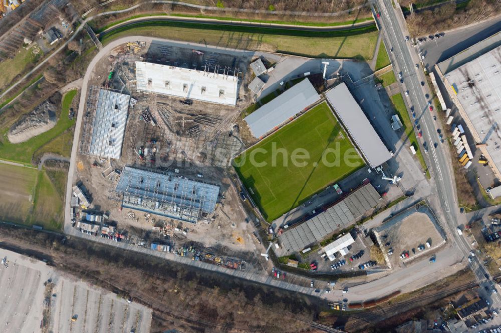 Essen aus der Vogelperspektive: Fußballstadionneubau am Georg-Melches-Stadion in Essen, Nordrhein-Westfalen