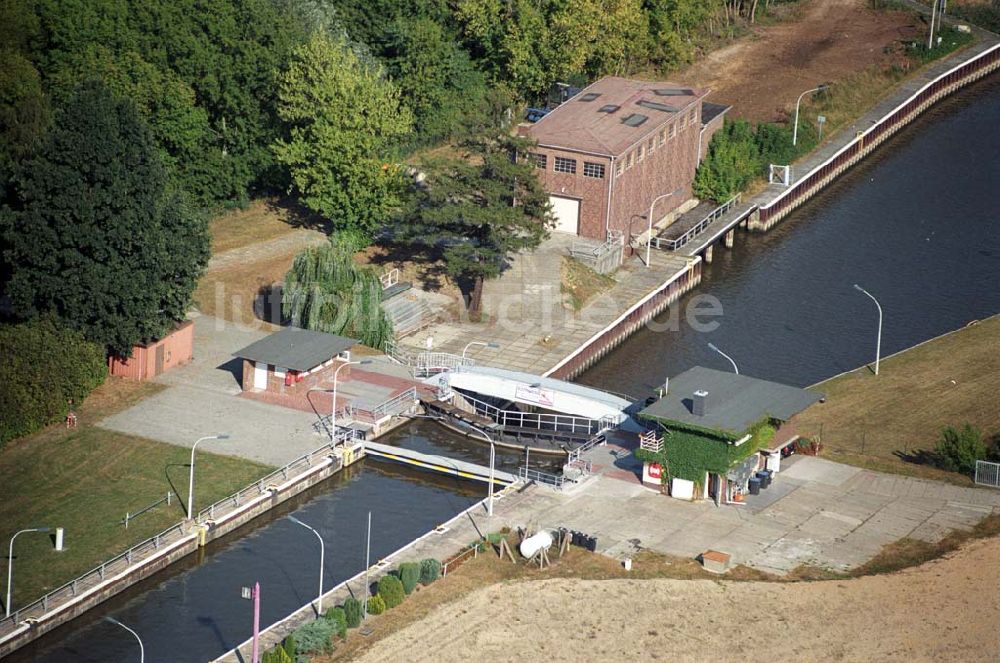 Luftbild Wusterwitz - Fußgängerbrücke Wusterwitz