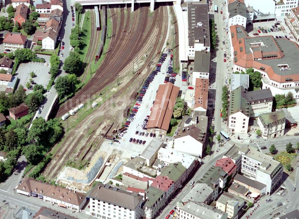 Luftaufnahme Passau / Bayern - Fußgängerzone in der Altstadt von Passau am Hauptbahnhof. Eine Planungsfläche der ECE-Projektmanagement GmbH Hamburg.