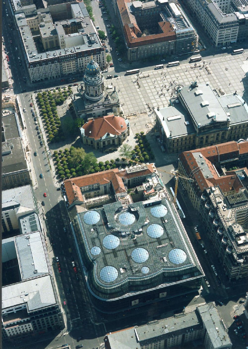 Luftbild Berlin - Galeries Lafayette (Quartier 207) an der Friedrichstraße in Berlin-Mitte.