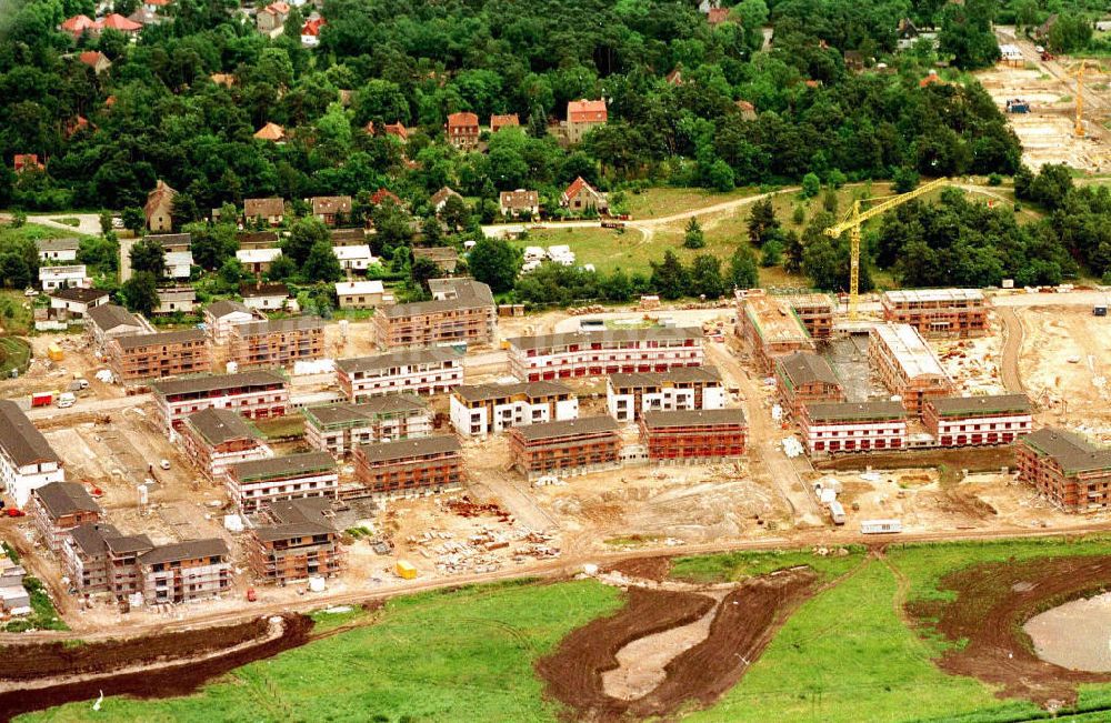 Berlin aus der Vogelperspektive: Gartenstadt Bergholz-Rehbrücke der Gesellschaft Greuzinger + Partner in der simulierten Fertigstellung 06.1995