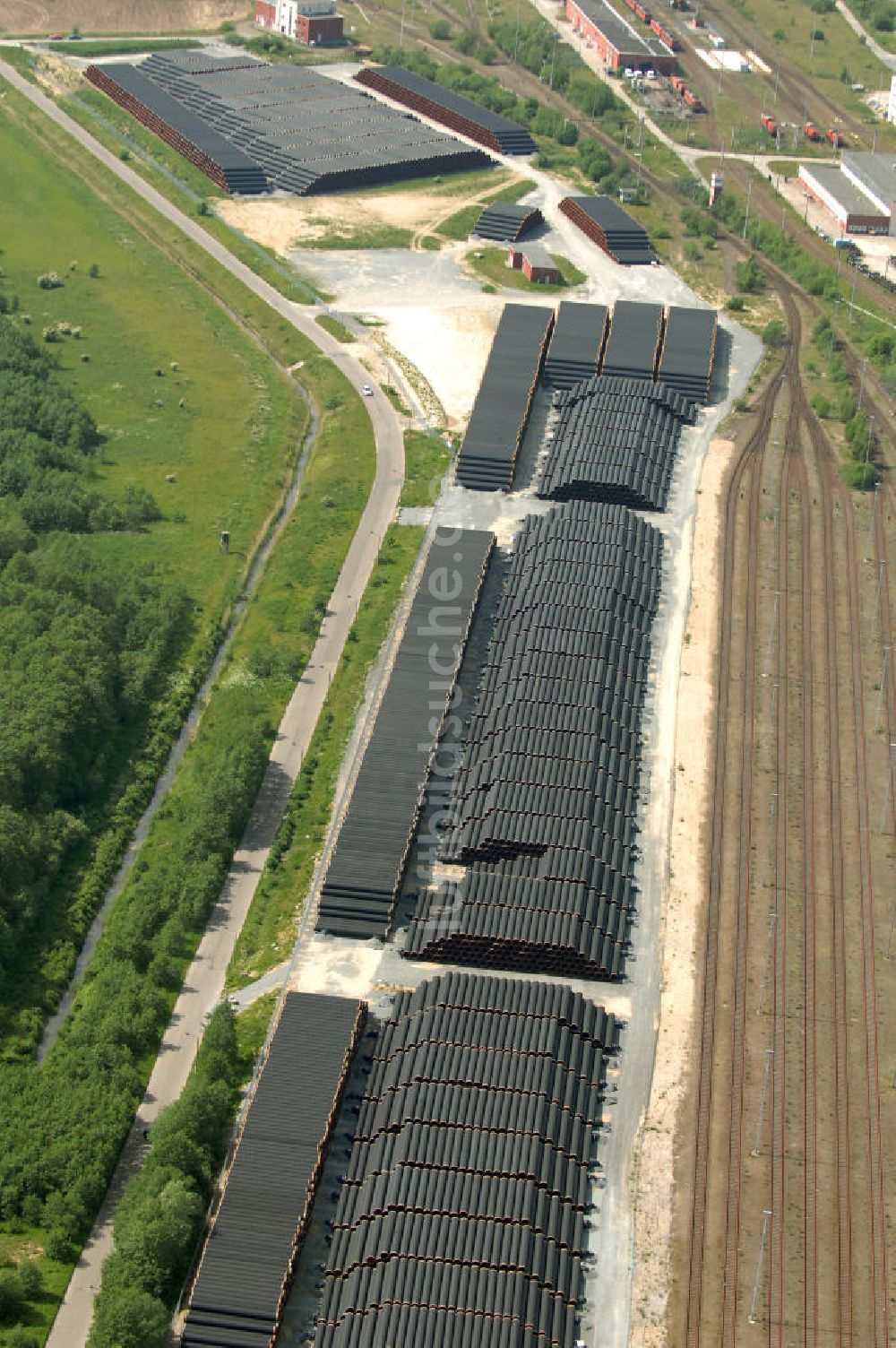 Luftbild MUKRAN - Gasleitungsrohren zur geplanten Ostseeleitung auf dem Gelände des Fährhafen Mukran