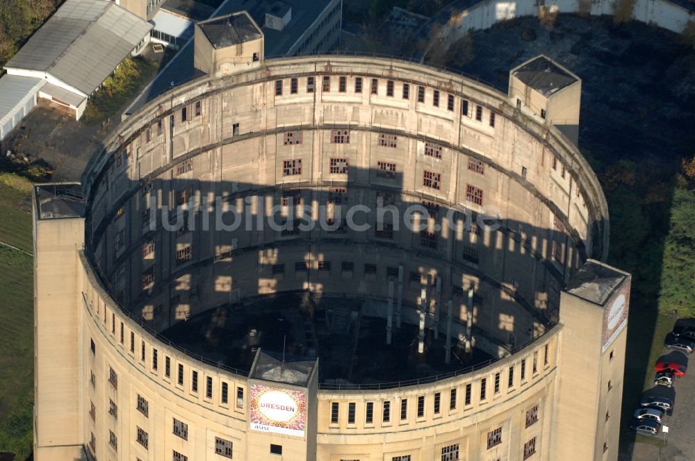 Luftbild Dresden - Gasometer- Hoch- Speicherbehälter in Dresden im Bundesland Sachsen, Deutschland