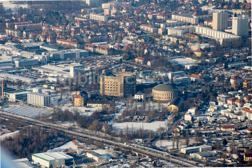 Dresden aus der Vogelperspektive: Gasometer- Hoch- Speicherbehälter in Dresden im Bundesland Sachsen, Deutschland