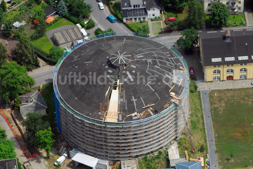 Luftbild Dresden - Gasometer- Hoch- Speicherbehälter in Dresden im Bundesland Sachsen, Deutschland