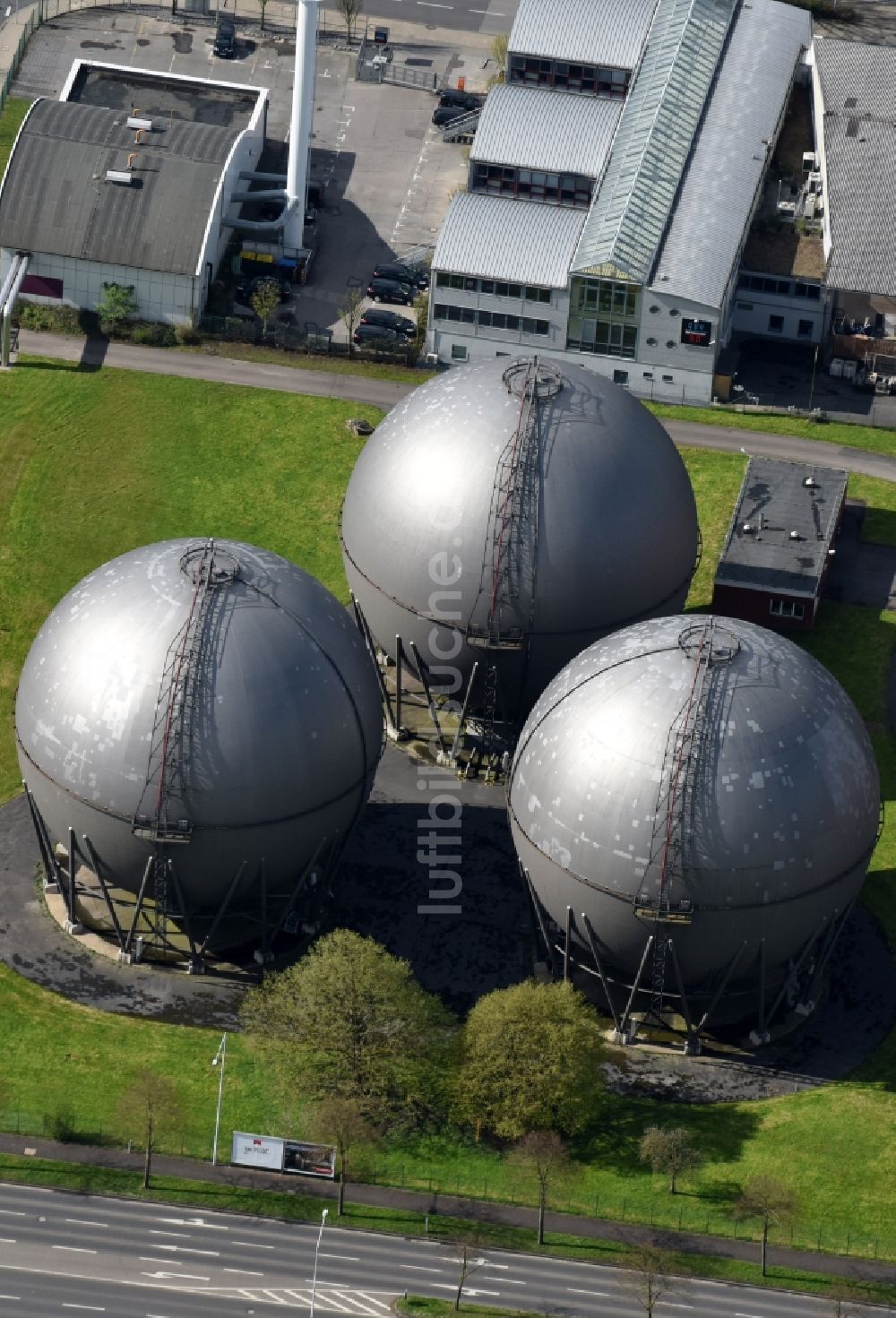 Aachen aus der Vogelperspektive: Gasometer- Hoch- Speicherbehälter am Grüner Weg in Aachen im Bundesland Nordrhein-Westfalen