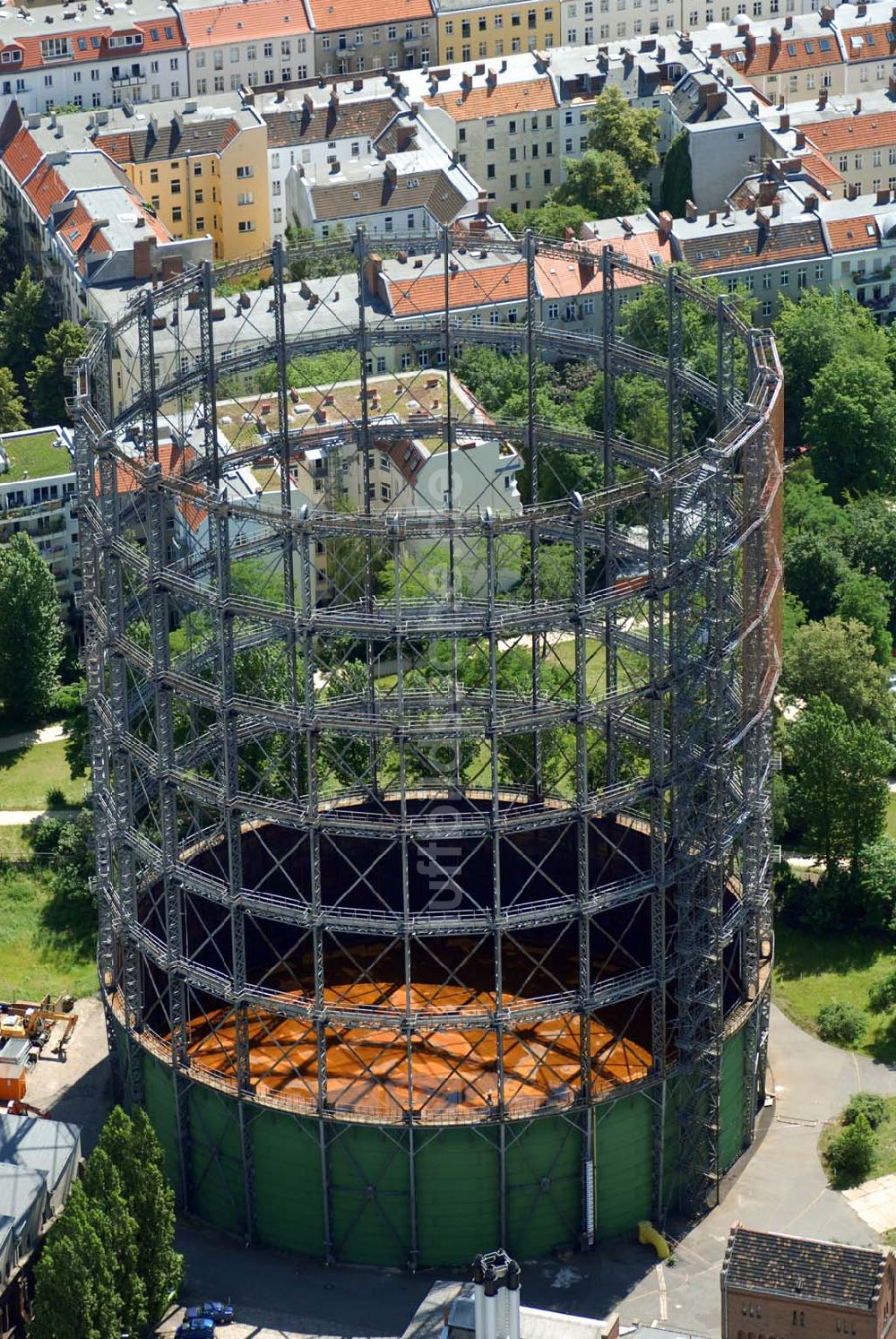 Luftbild Berlin - Gasometer Schöneberg