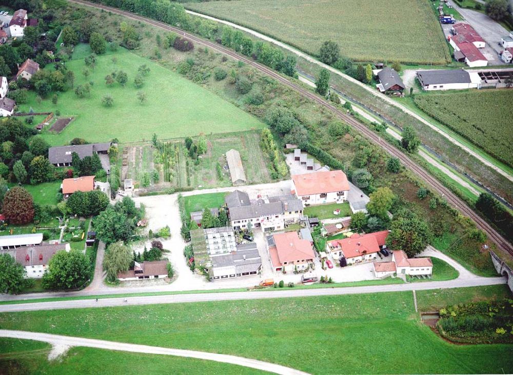 Simbach am Inn / Bayern aus der Vogelperspektive: Gasthaus an der Dr. Josef-Weigl Straße 2 in Simbach / Inn in Bayern.