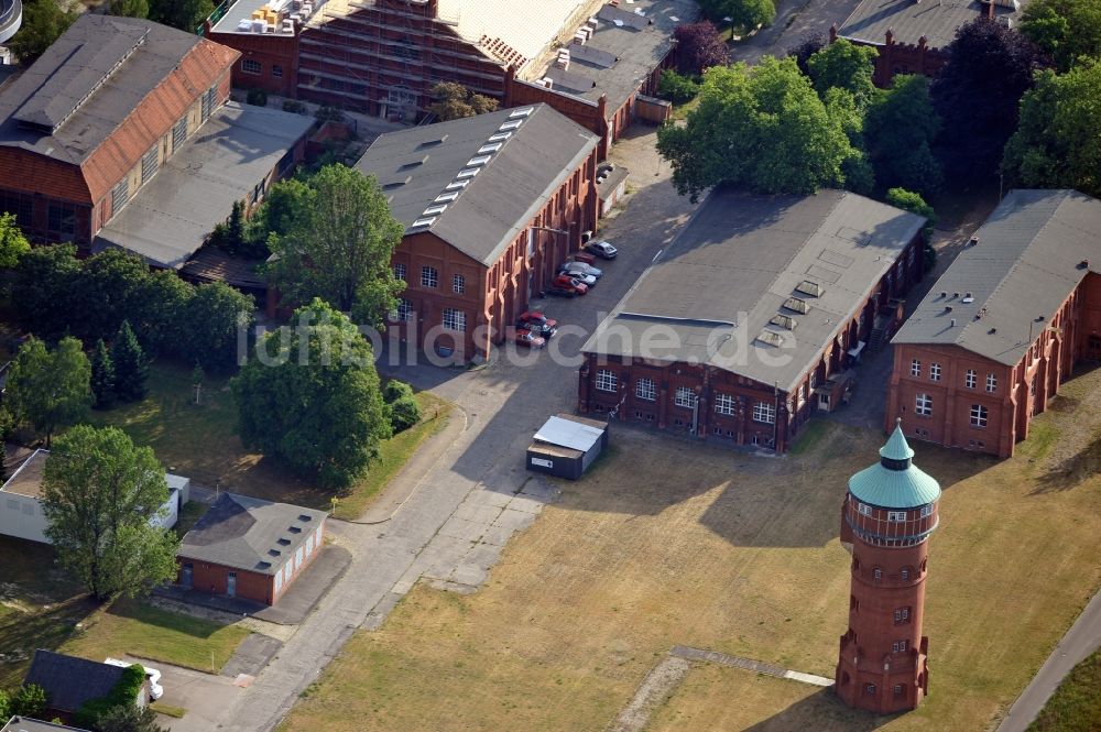 Berlin aus der Vogelperspektive: Gaswerk Berlin-Mariendorf mit Wasserturm