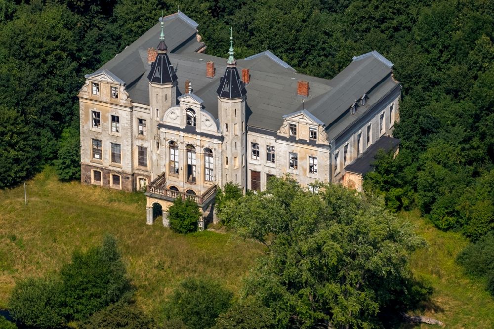 Luftbild Penzlin - Gebäude Und Parkanlagen Des Ehemaligen Gutshauses ...