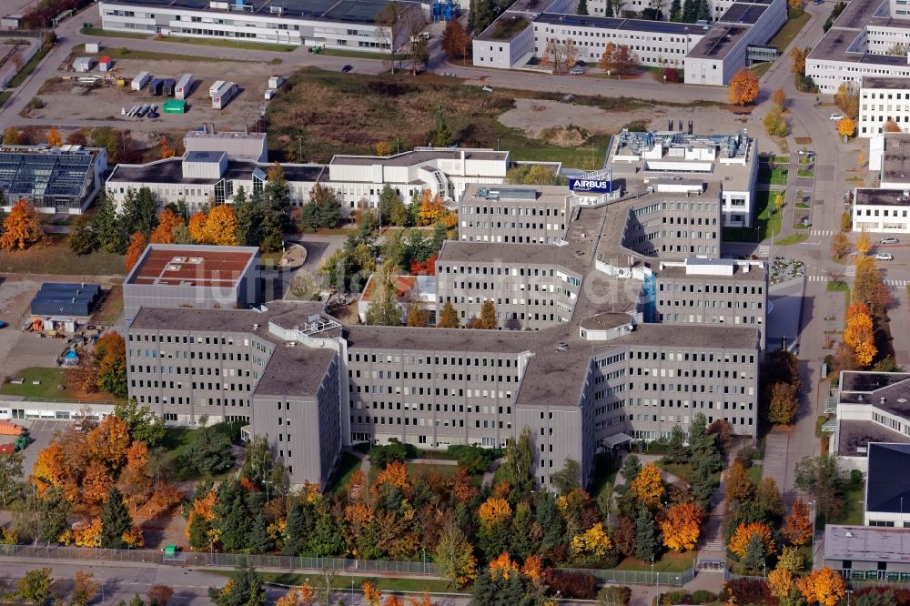 Ottobrunn von oben - Gebäude der Airbus Group in Taufkirchen bei München im Bundesland Bayern