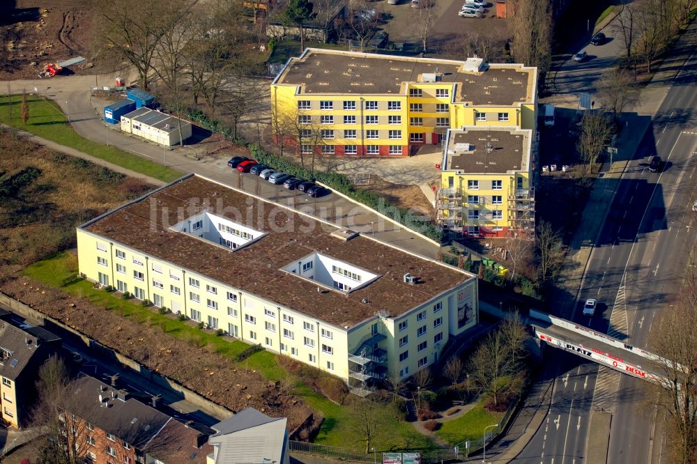 Luftbild Oberhausen - Gebäude des Altersheim - Seniorenresidenz des Arbeiter-Samariter-Bund (ASB) in Oberhausen im Bundesland Nordrhein-Westfalen