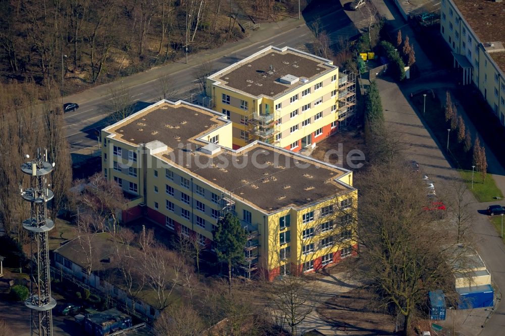 Oberhausen von oben - Gebäude des Altersheim - Seniorenresidenz des Arbeiter-Samariter-Bund (ASB) in Oberhausen im Bundesland Nordrhein-Westfalen