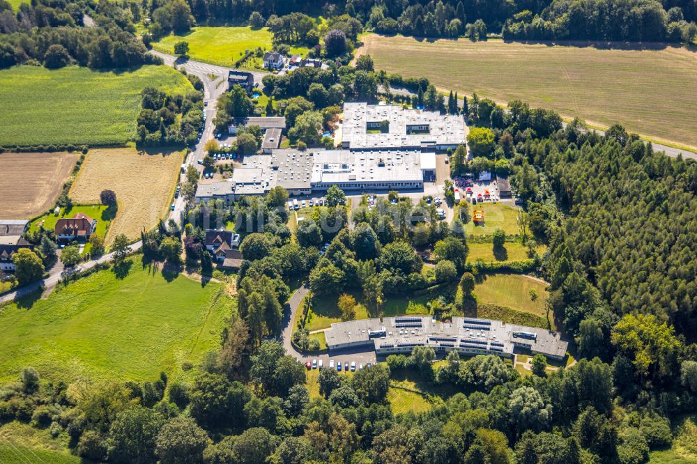 Gevelsberg von oben - Gebäude des Altersheim - Seniorenresidenz der AWO in der Neuenlander Sraße in Gevelsberg im Bundesland Nordrhein-Westfalen - NRW, Deutschland