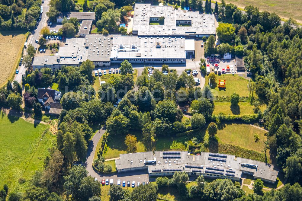 Gevelsberg aus der Vogelperspektive: Gebäude des Altersheim - Seniorenresidenz der AWO in der Neuenlander Sraße in Gevelsberg im Bundesland Nordrhein-Westfalen - NRW, Deutschland