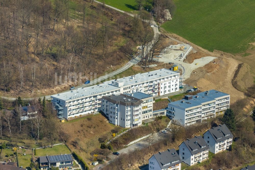 Luftbild Meschede - Gebäude des Altersheim - Seniorenresidenz Bernhard-Salzmann-Haus in Meschede im Bundesland Nordrhein-Westfalen, Deutschland