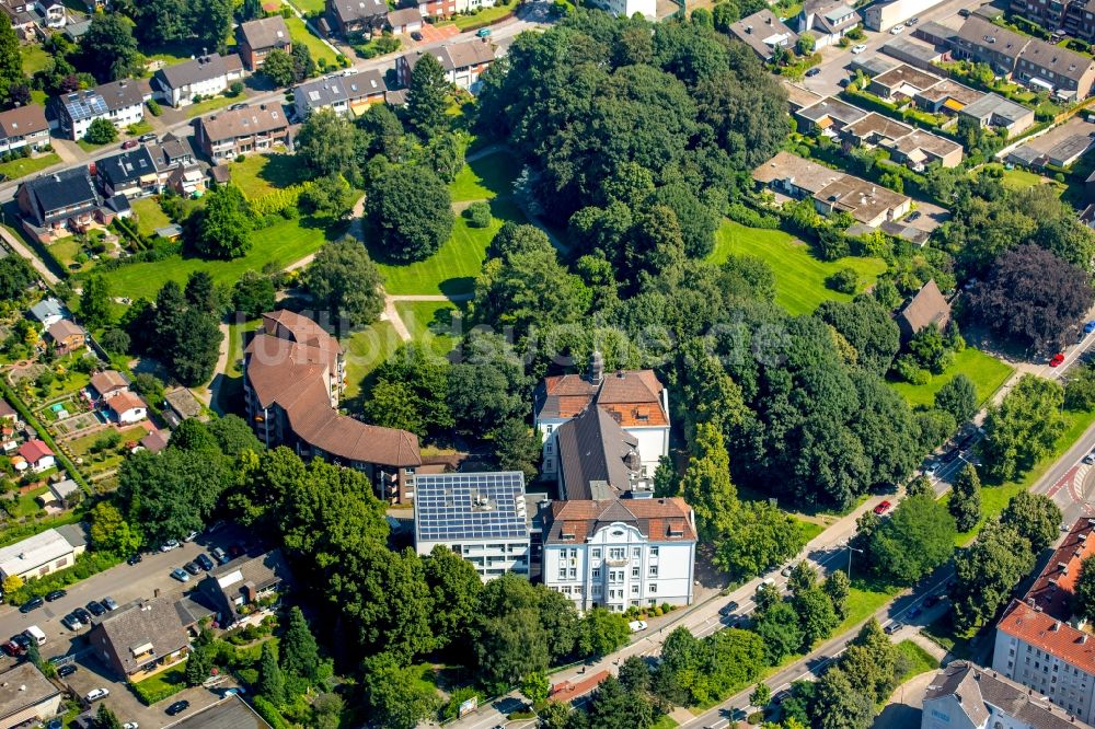 Luftbild Gladbeck - Gebäude des Altersheim - Seniorenresidenz der Diakonisches Werk Gladbeck- Bottrop-Dorsten e.V. Seniorenzentrum Vinzenzheim in Gladbeck im Bundesland Nordrhein-Westfalen