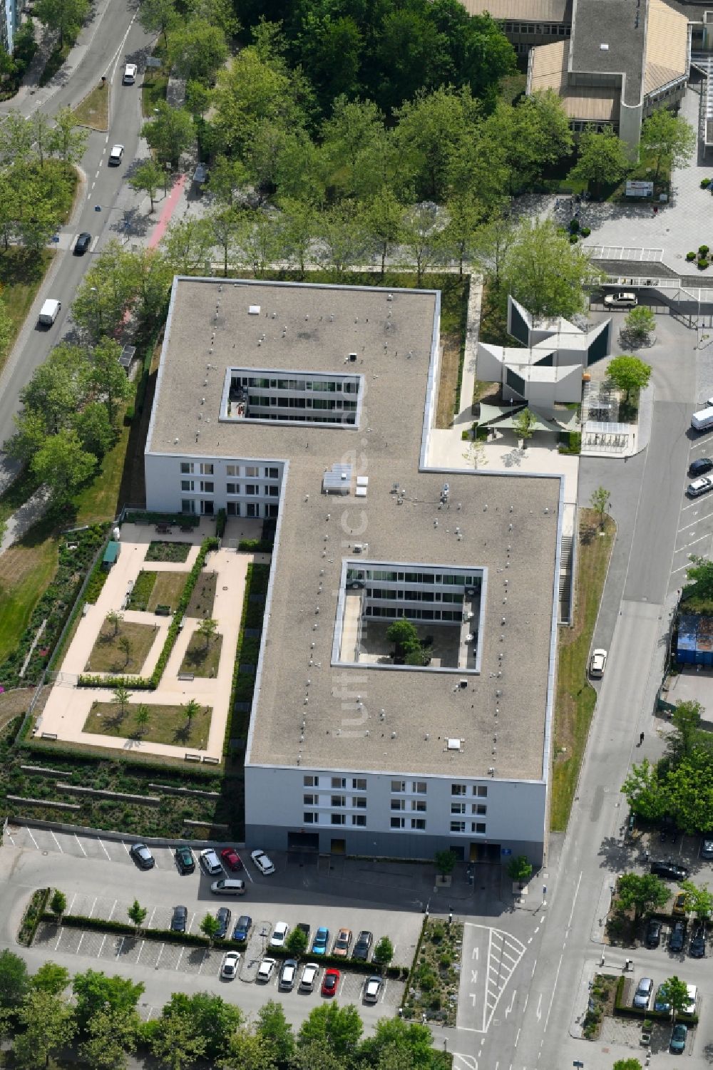 Luftbild Ingolstadt - Gebäude des Altersheim - Seniorenresidenz auf dem Gelände des Klinikum Ingolstadt in Ingolstadt im Bundesland Bayern, Deutschland