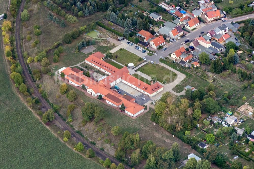 Luftaufnahme Helbra - Gebäude des Altersheim - Seniorenresidenz in Helbra im Bundesland Sachsen-Anhalt, Deutschland