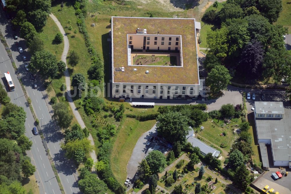 Luftbild Bad Salzuflen - Gebäude des Altersheim - Seniorenresidenz der MediCare Seniorenresidenz Hoffmannspark in Bad Salzuflen im Bundesland Nordrhein-Westfalen