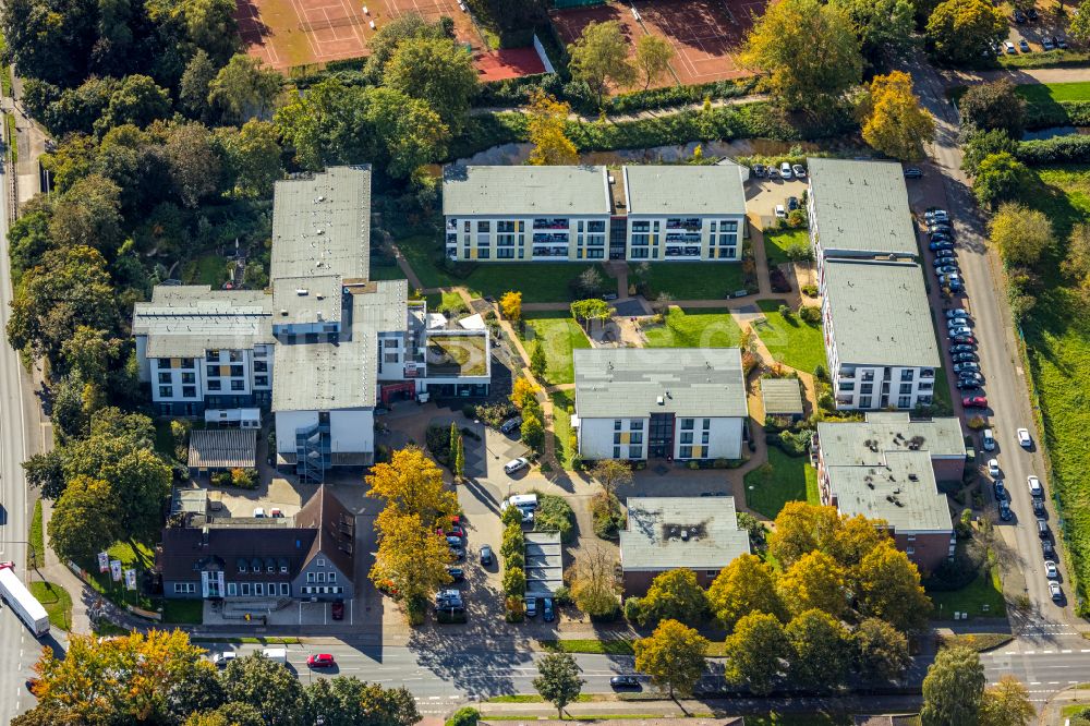 Dinslaken aus der Vogelperspektive: Gebäude des Altersheim - Seniorenresidenz Seniorenzentrum Wilhelm- Lantermann-Haus in Dinslaken im Bundesland Nordrhein-Westfalen, Deutschland