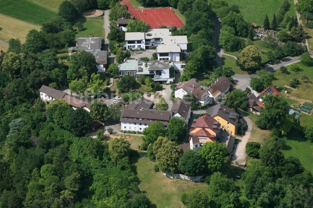 Luftbild Lörrach - Gebäude und Areal der Tüllinger Höhe, dem Fachdienst für Kind und Familie im Dachverband des Diakonischen Werkes Baden in Lörrach im Bundesland Baden-Württemberg, Deutschland