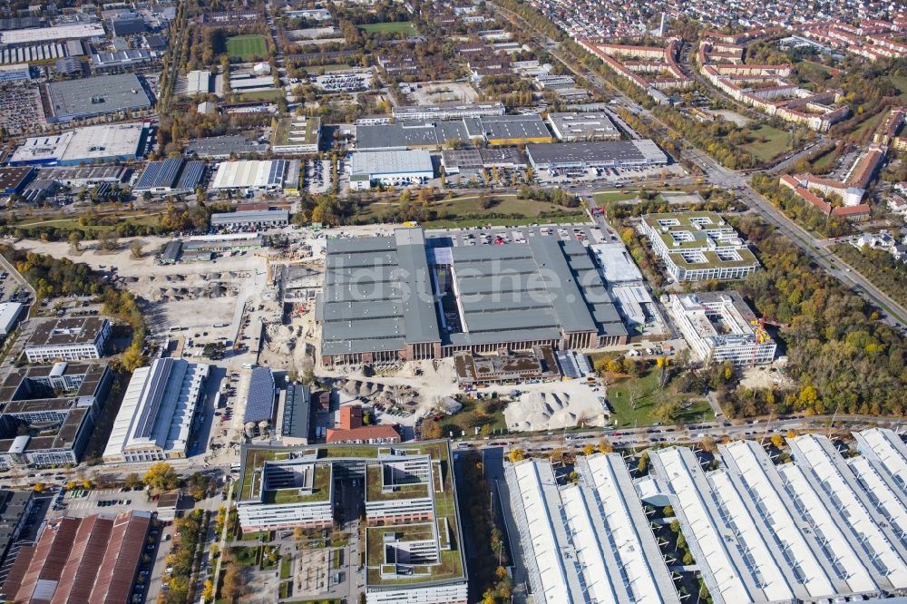 Luftaufnahme München - Gebäude des Baumarktes der BAUHAUS München-Freimann im Ortsteil Schwabing-Freimann in München im Bundesland Bayern, Deutschland