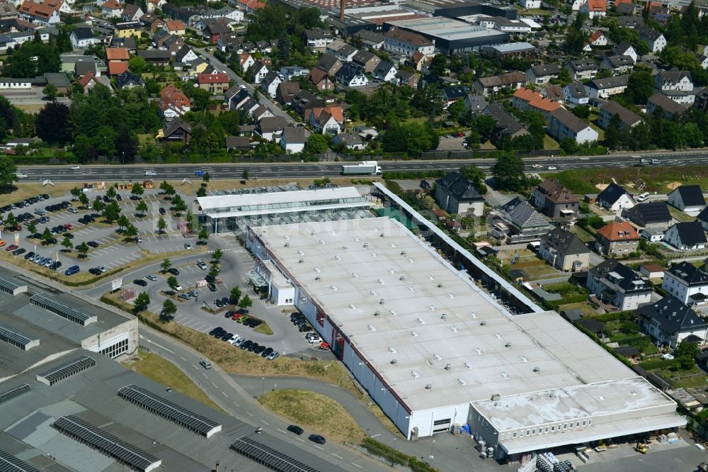 Luftbild Bielefeld - Gebäude des Baumarktes der Hellweg-Die Profibaumärkte GmbH & Co. KG am Südring in Bielefeld im Bundesland Nordrhein-Westfalen