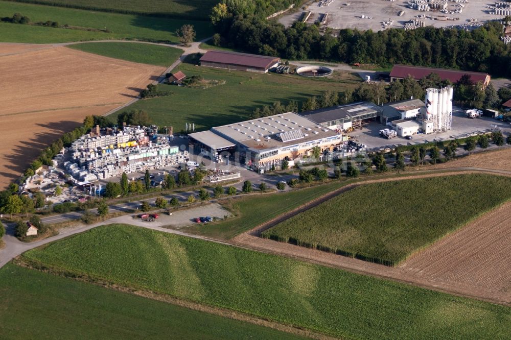 Sindelfingen aus der Vogelperspektive: Gebäude des Baumarktes Kömpf Baufachmarkt GmbH im Ortsteil Darmsheim in Sindelfingen im Bundesland Baden-Württemberg, Deutschland