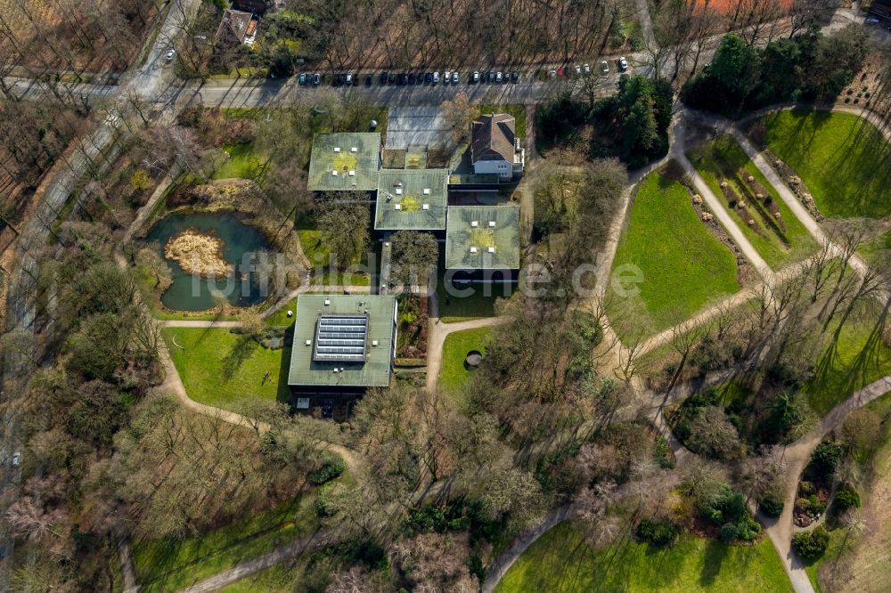 Luftbild Bottrop - Gebäude des Besucherzentrums Museumszentrum Quadrat Im Stadtgarten im Ortsteil Stadtmitte in Bottrop im Bundesland Nordrhein-Westfalen