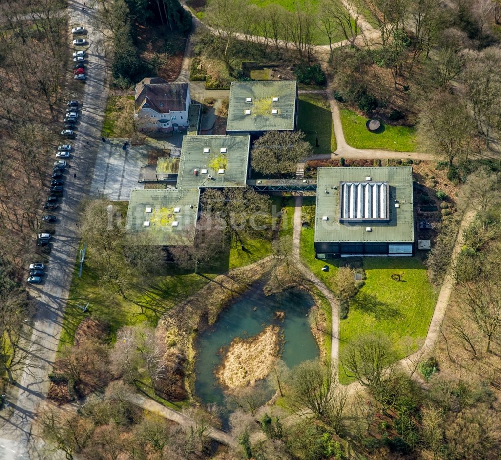 Bottrop aus der Vogelperspektive: Gebäude des Besucherzentrums Museumszentrum Quadrat Im Stadtgarten im Ortsteil Stadtmitte in Bottrop im Bundesland Nordrhein-Westfalen