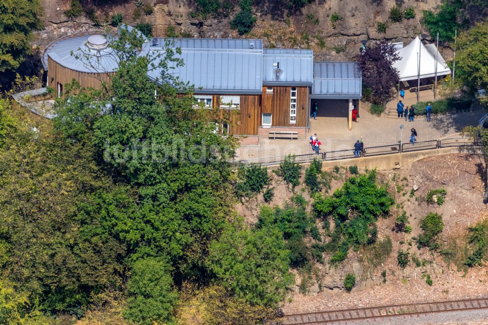 Luftaufnahme Ennepetal - Gebäude des Besucherzentrums Nationales Naturmonument Kluterthöhle an der Höhlenstraße in Ennepetal im Bundesland Nordrhein-Westfalen, Deutschland