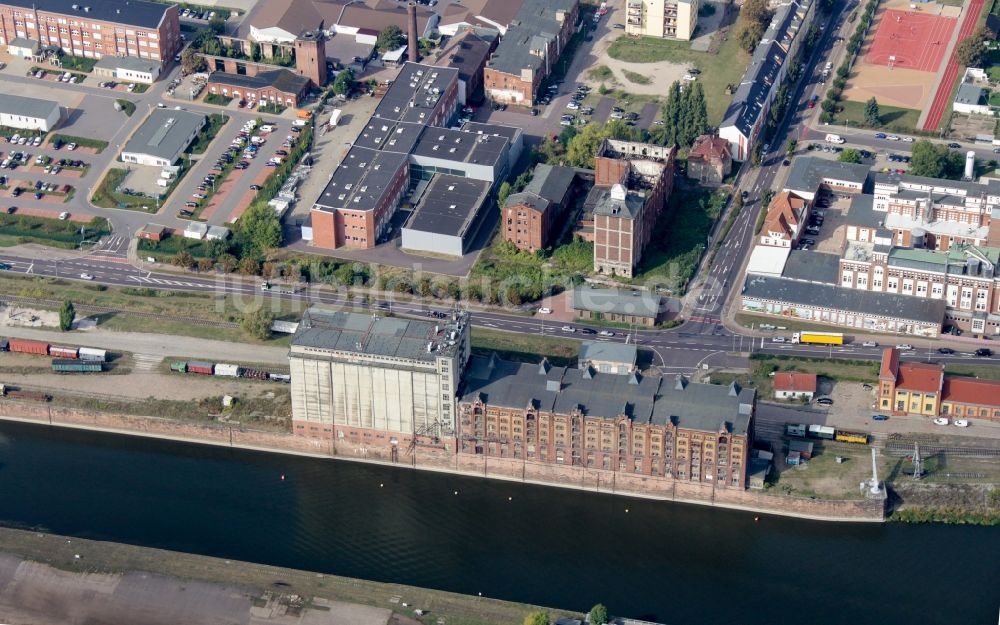 Luftaufnahme Magdeburg - Gebäude am Binnenhafen in Magdeburg im Bundesland Sachsen-Anhalt