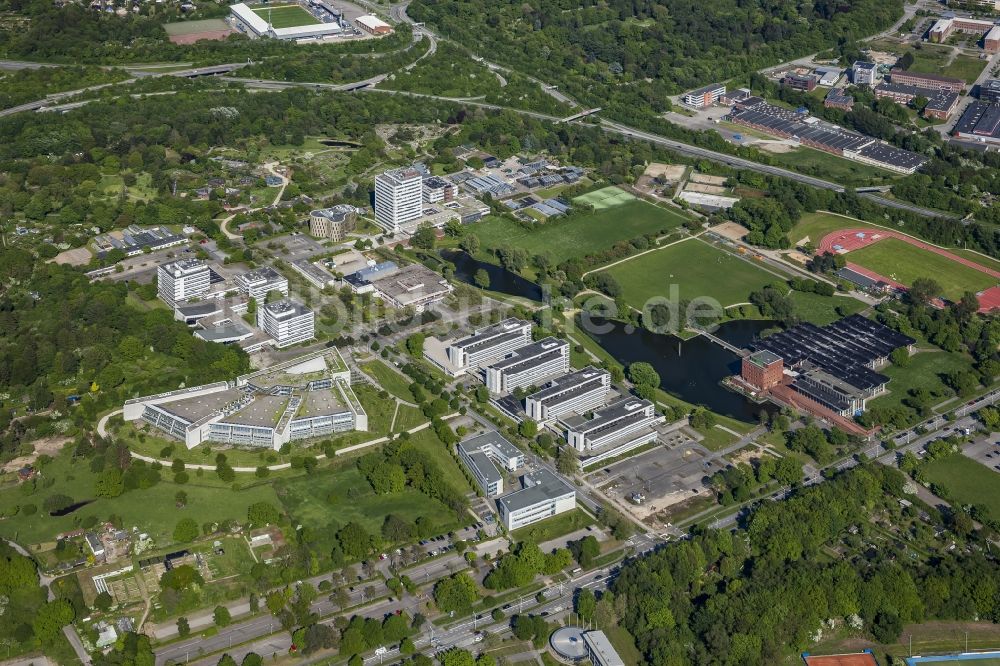 Kiel von oben - Gebäude und Campus der Christian - Albrechts - Universität in Kiel im Bundesland Schleswig-Holstein, Deutschland