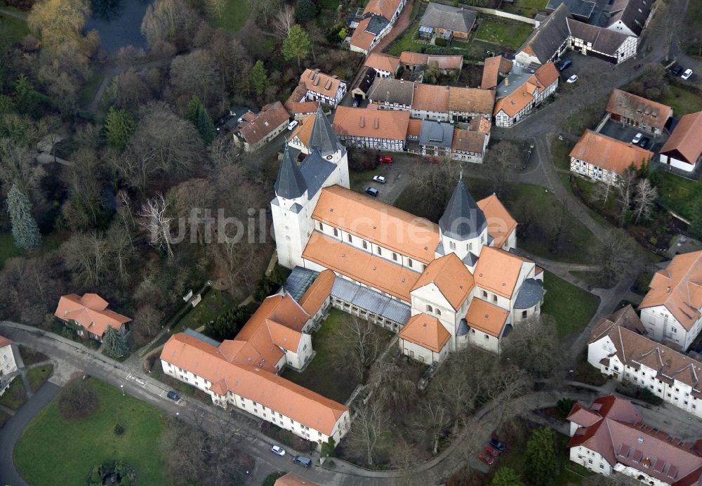 Luftbild Königslutter - Gebäude des Dom Kaiserdom in Königslutter am Elm im Bundesland Niedersachsen