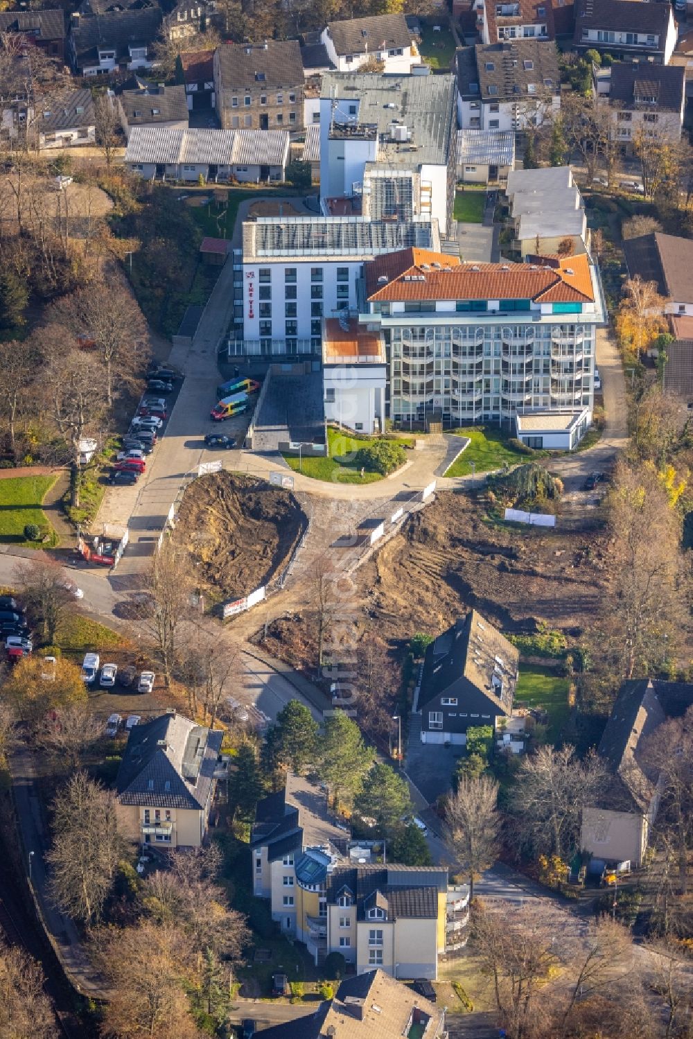 Herdecke von oben - Gebäude des ehemaligen Altersheim - Seniorenresidenz an der Goethestraße in Herdecke im Bundesland Nordrhein-Westfalen, Deutschland