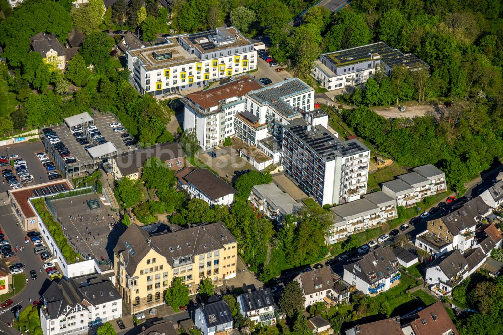Luftaufnahme Herdecke - Gebäude des ehemaligen Altersheim - Seniorenresidenz an der Goethestraße in Herdecke im Bundesland Nordrhein-Westfalen, Deutschland