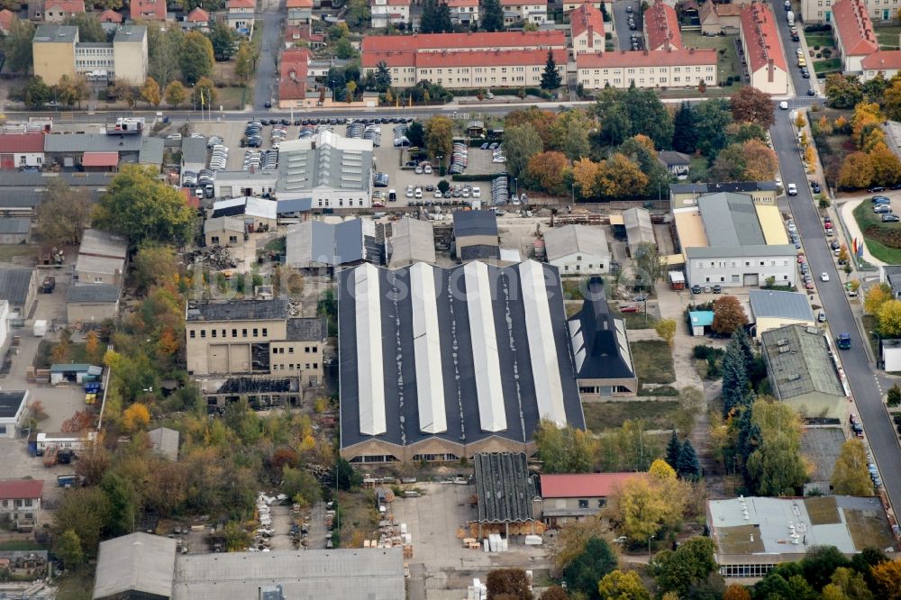 Luftbild Luckenwalde - Gebäude der ehemaligen Hutfabrik in Luckenwalde im Bundesland Brandenburg