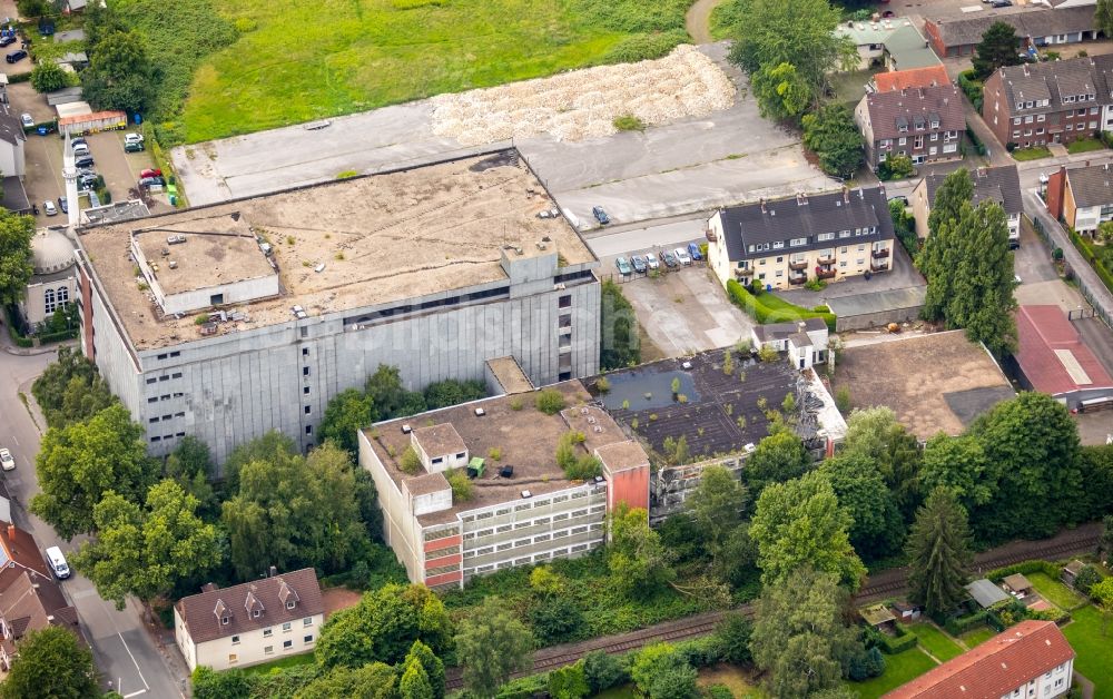 Gladbeck aus der Vogelperspektive: Gebäude des ehemaligen Möbelparadies und Moschee an der Wielandstraße in Gladbeck im Bundesland Nordrhein-Westfalen