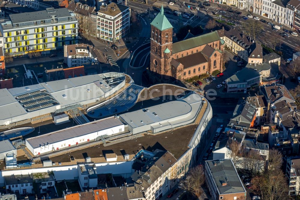 Luftaufnahme Aachen - Gebäude des Einkaufszentrum Aquis Plaza der ECE Projektmanagement GmbH & Co. KG an der Adalbertstraße in Aachen im Bundesland Nordrhein-Westfalen