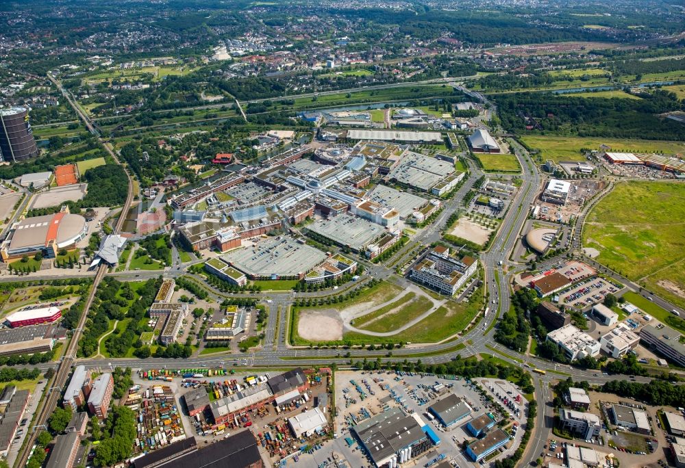 Oberhausen aus der Vogelperspektive: Gebäude des Einkaufszentrum Centro in Oberhausen im Bundesland Nordrhein-Westfalen