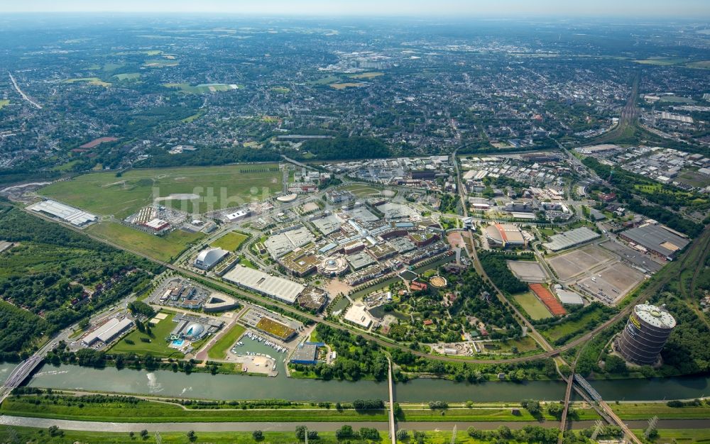 Oberhausen aus der Vogelperspektive: Gebäude des Einkaufszentrum Centro in Oberhausen im Bundesland Nordrhein-Westfalen