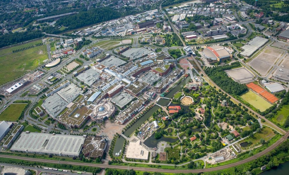 Luftaufnahme Oberhausen - Gebäude des Einkaufszentrum Centro in Oberhausen im Bundesland Nordrhein-Westfalen