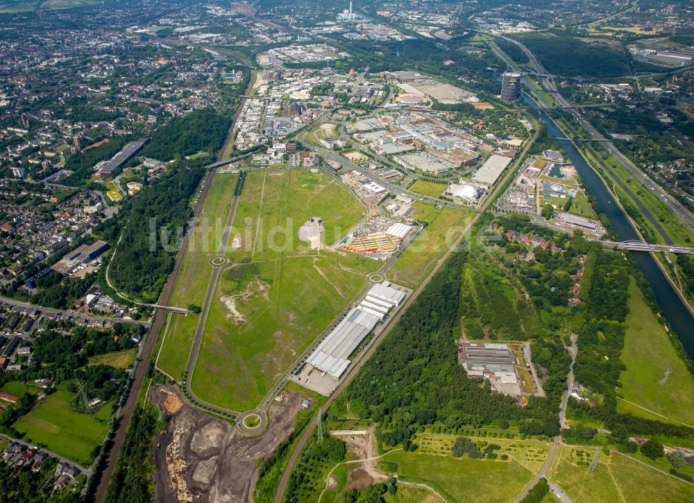 Luftaufnahme Oberhausen - Gebäude des Einkaufszentrum Centro in Oberhausen im Bundesland Nordrhein-Westfalen