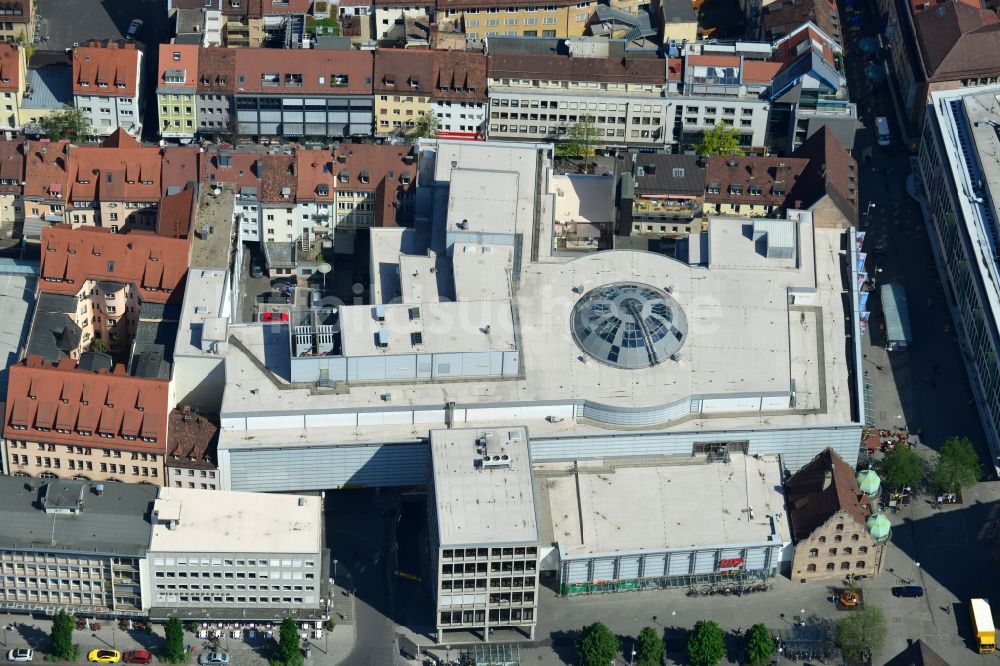 Nürnberg aus der Vogelperspektive: Gebäude des Einkaufszentrum City-Point in Nürnberg im Bundesland Bayern